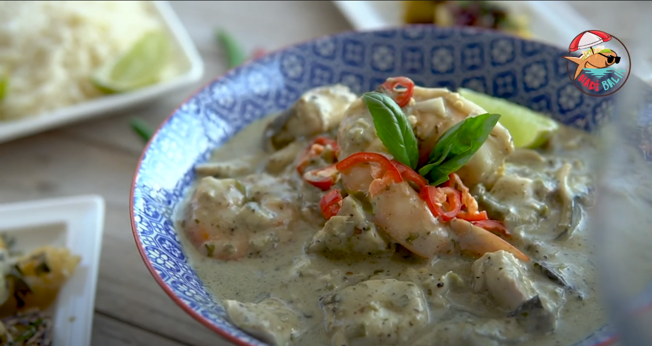 Tayland usulü yeşil körili balık fileto & jumbo karides