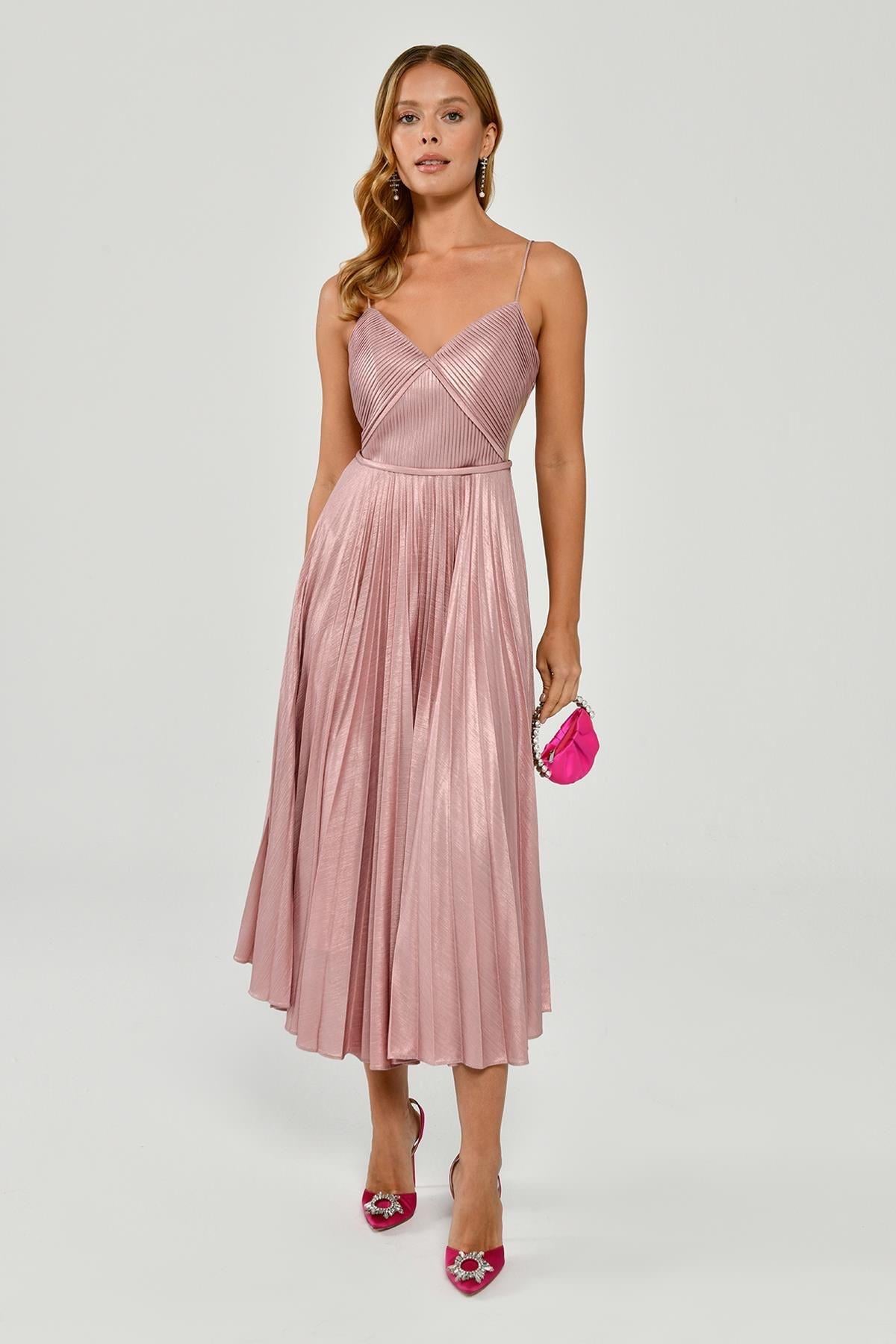 HANZADE ALTAYLIİp Askılı Pliseli Parlak Kumaş Midi Elbise