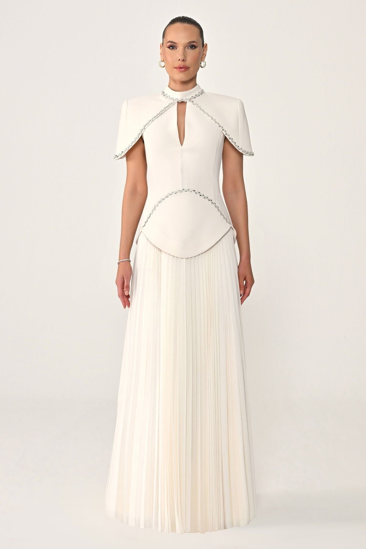 ALFABETAŞerit Taş Aksesuarlı Eteği Piliseli Şifon Uzun Abiye Elbise