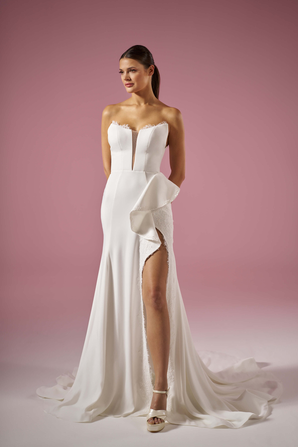 saten gelinlik modelleri,lüks saten gelinlik,ipek saten gelinlik,Ankara gelinlik butik,minimal saten gelinlik,A kesim saten,balık kesim saten,Arjantin Cad. gelinlik,Hanzade Altaylı saten,zarif saten,düz saten gelinlik,uzun kollu saten,sade saten gelinlik,modern saten,haute couture saten,Çankaya gelinlik,özel dikim saten,saten kumaş türleri,parlak saten gelinlik,saten gelinlik fiyatları