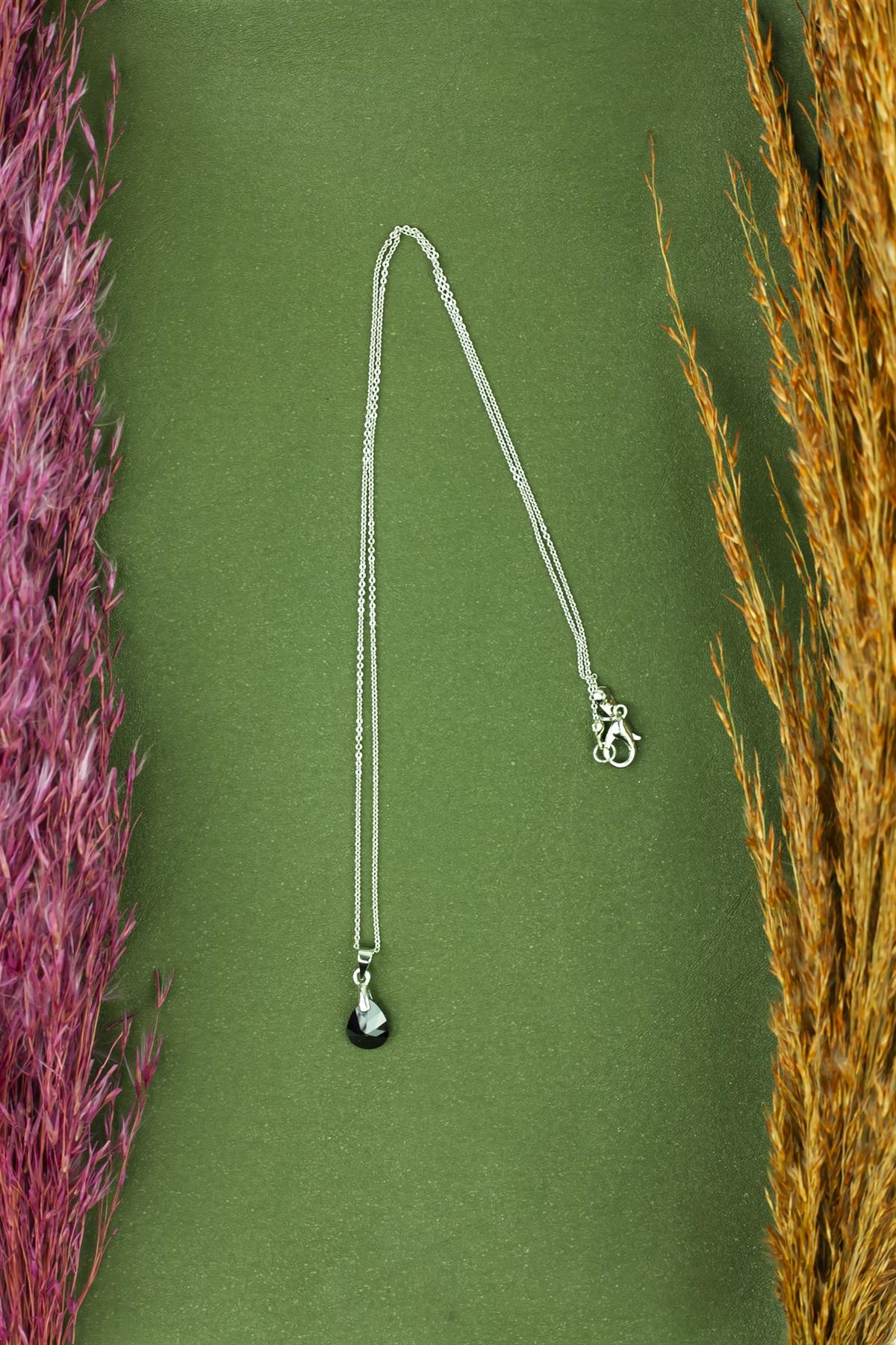 Gümüş Renk Siyah Damla Model Zirkon Kolye 4448