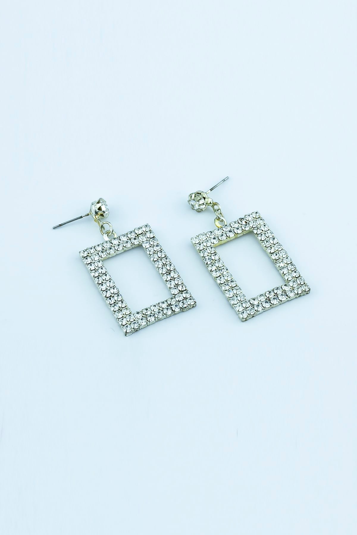 KARE ABİYE TAŞLI KADIN KÜPE