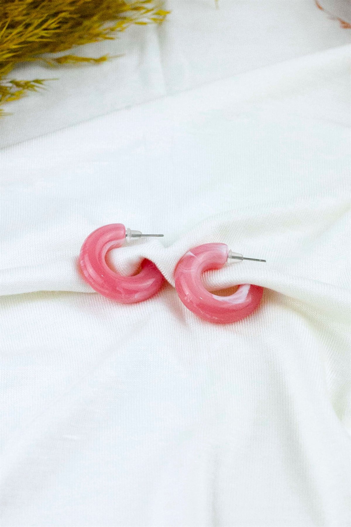 Yarım Halka Model Koyu Pembe Küpe 1453