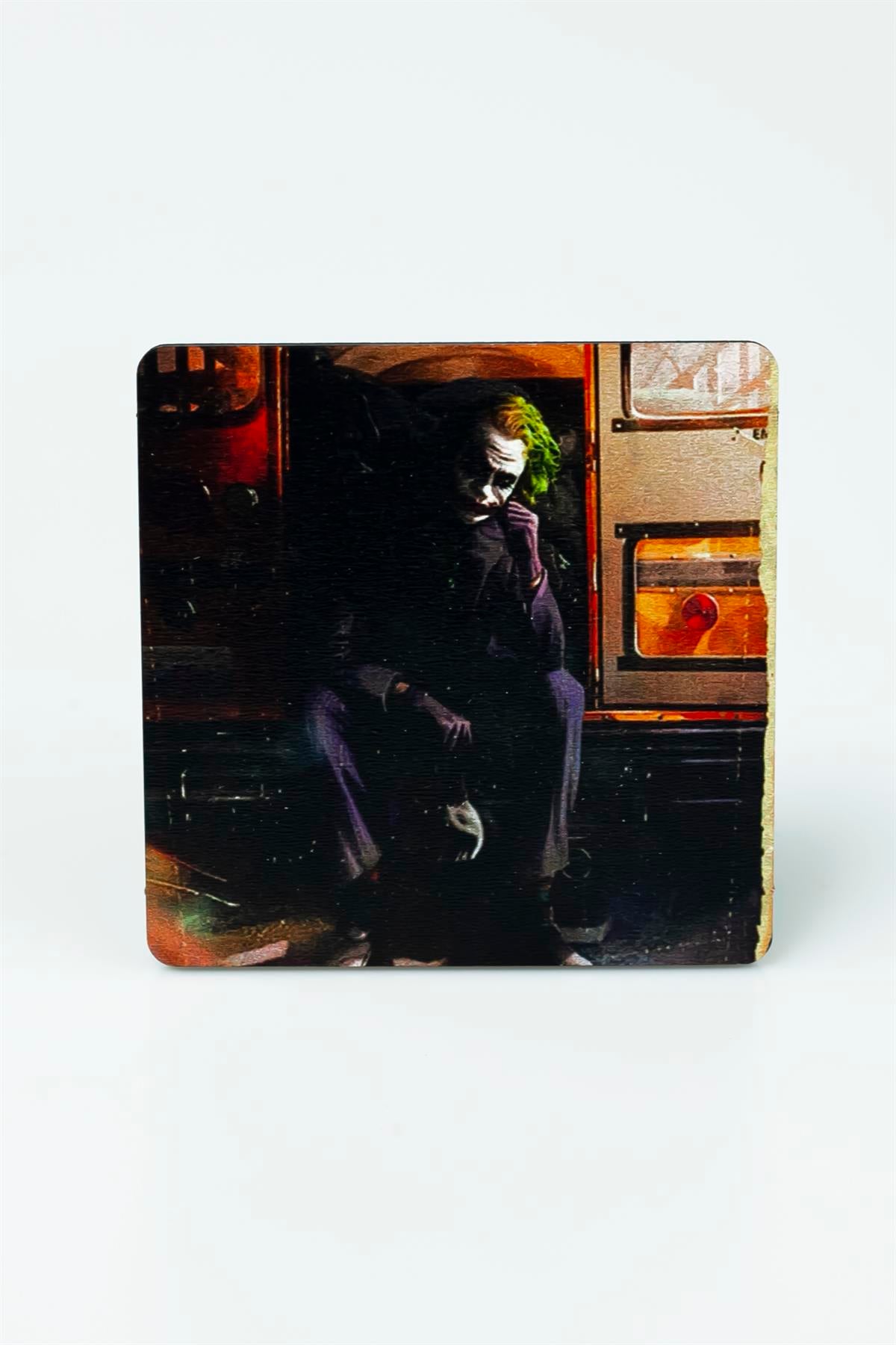 Joker Baskılı Ahşap Bardak Altlığı 3344