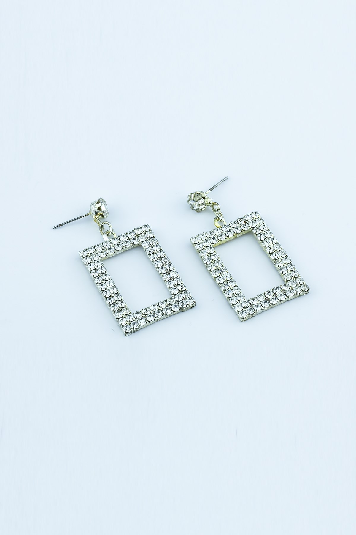 KARE ABİYE TAŞLI KADIN KÜPE