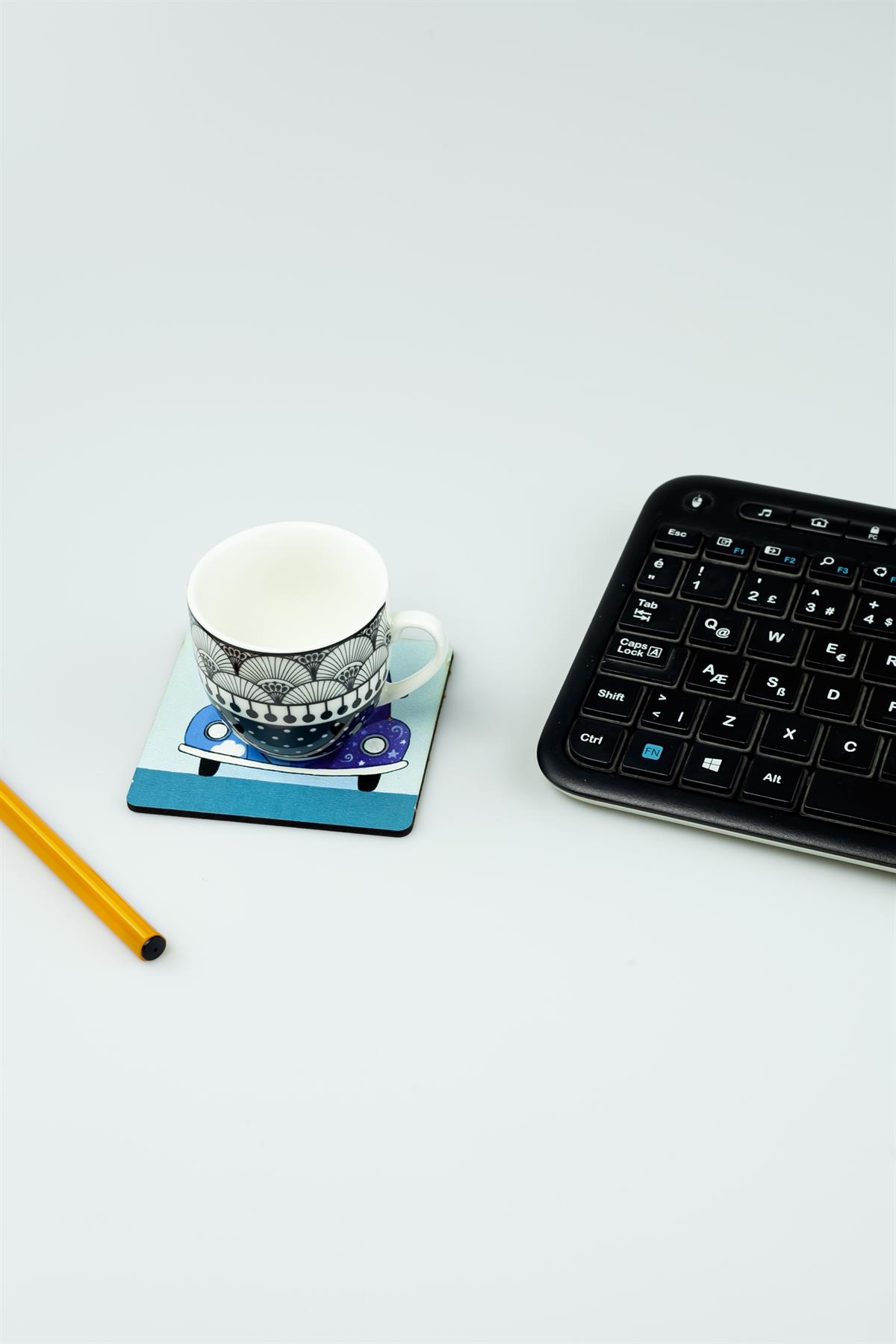 Sevimli Kediler Baskılı Ahşap Bardak Altlığı 3401