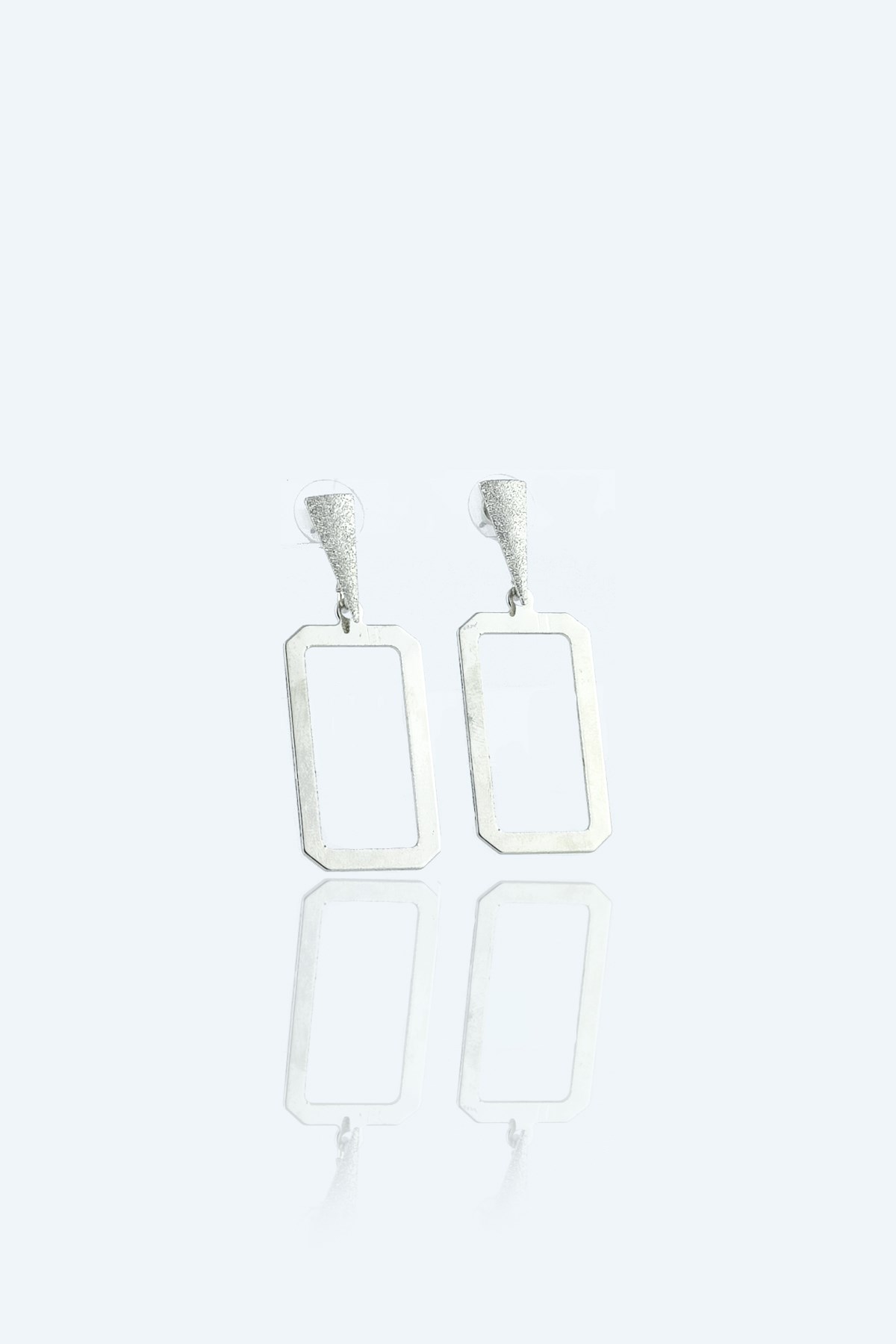 ZARA MODEL GOLD KADIN KÜPE
