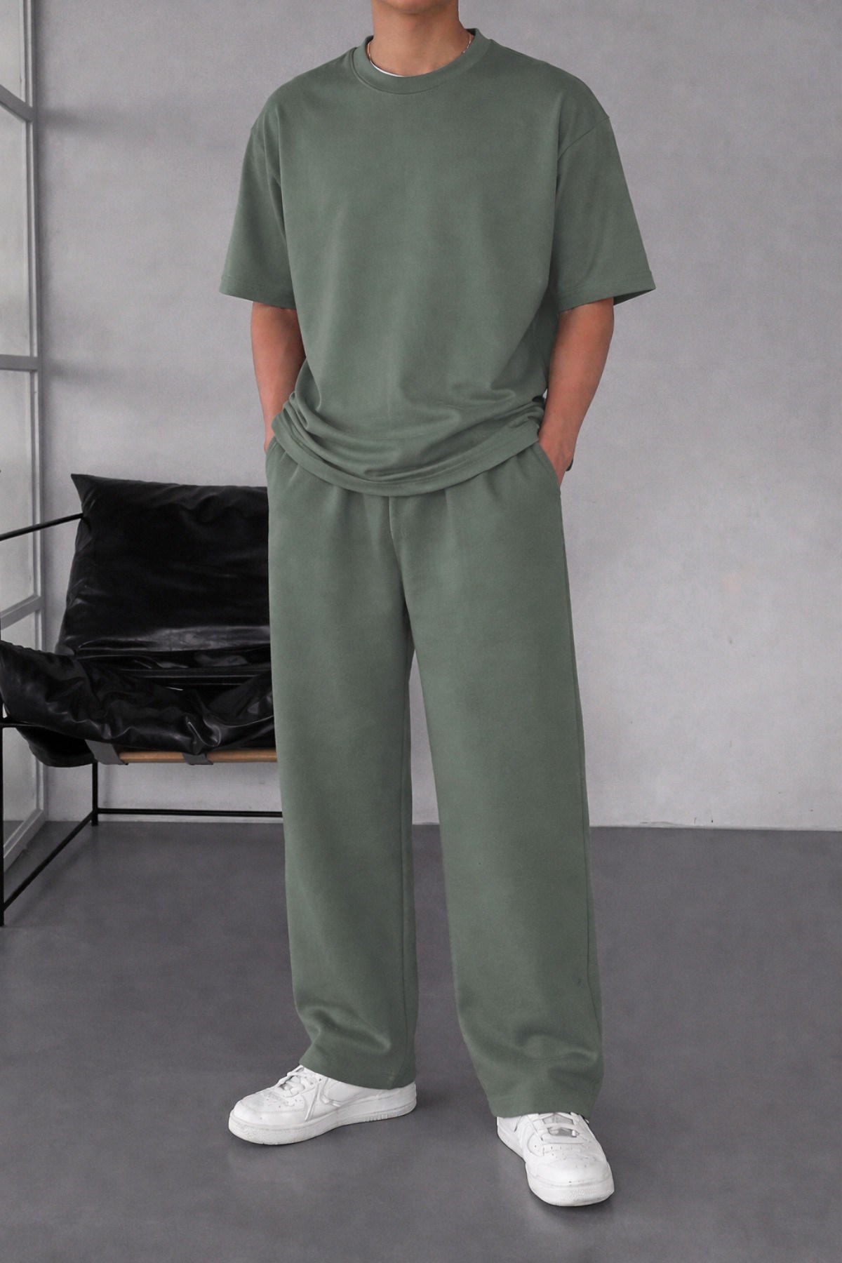 Erkek Oversize T-Shirt Eşofman Takımı Rahat Kesim Basic Kombin