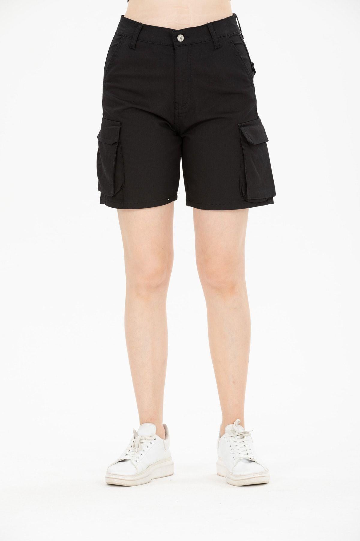 Kadın Siyah Kargo Cepli Yüksek Bel Esnek Bermuda Şort