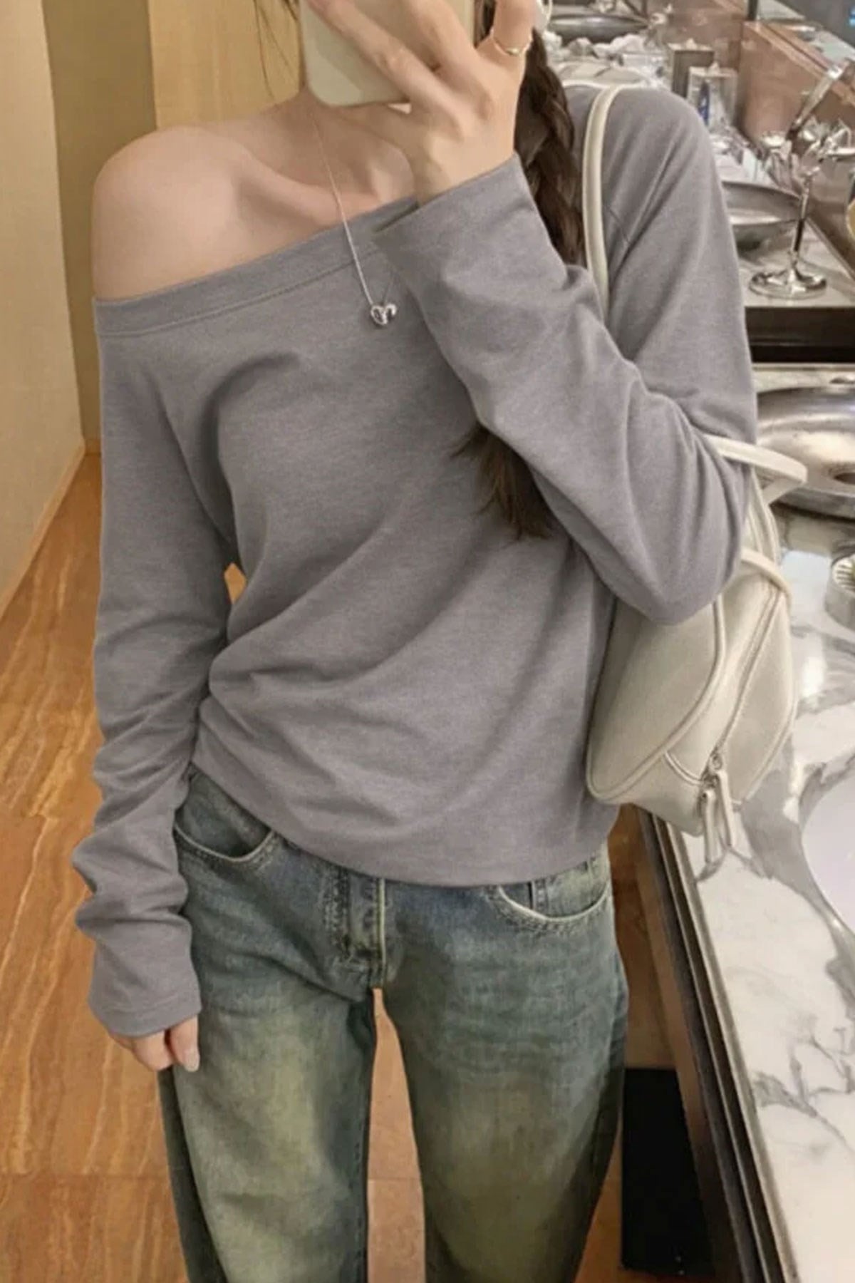 Kadın Düşük Omuz Kayık Yaka Oversize Uzun Kollu T-Shirt