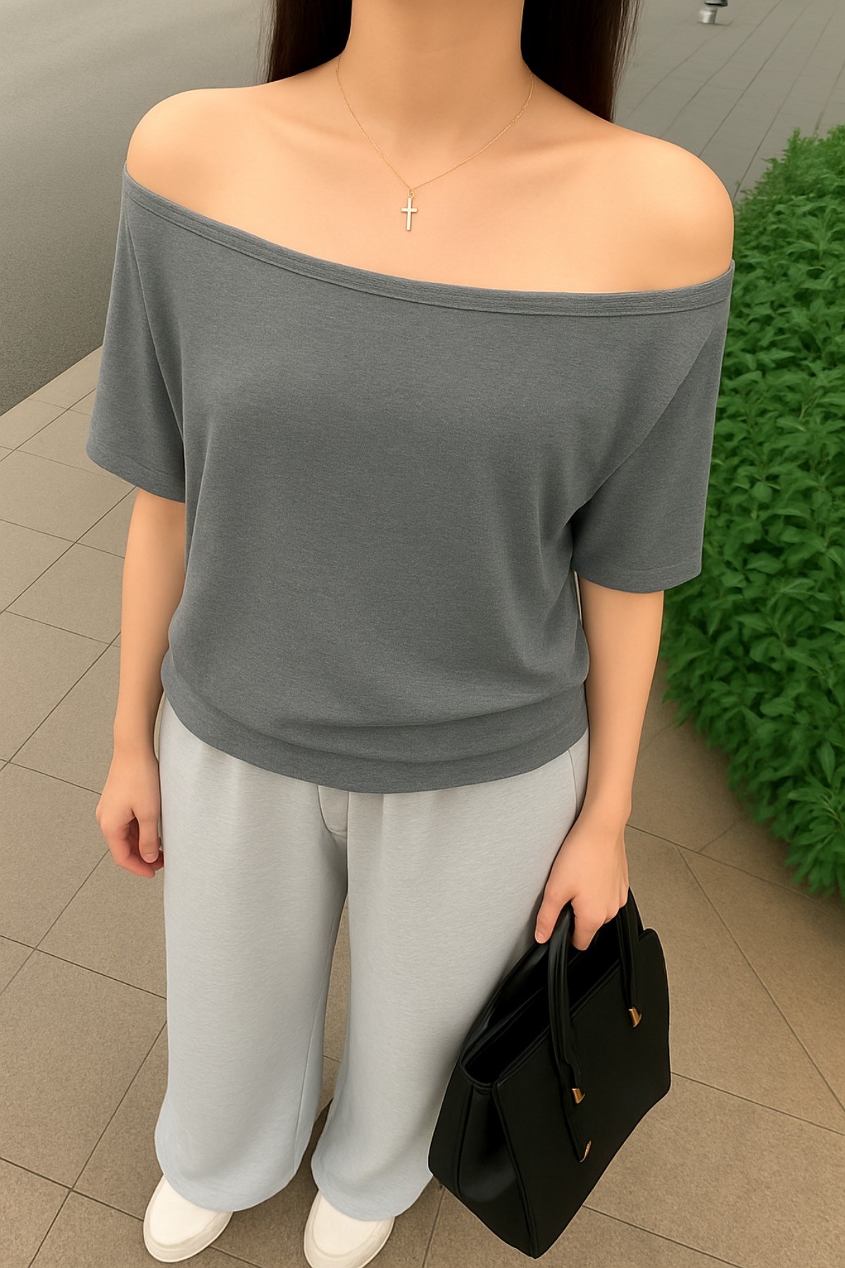 Kadın Düşük Omuz Kayık Yaka Oversize T-Shirt