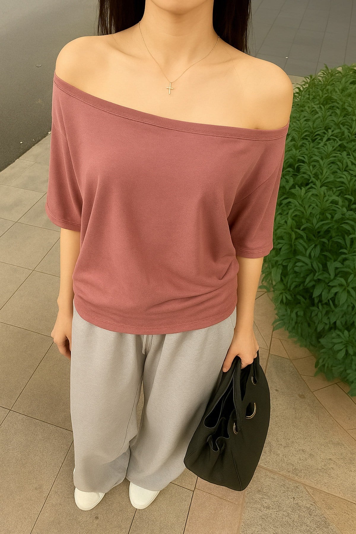 Kadın Düşük Omuz Kayık Yaka Oversize T-Shirt