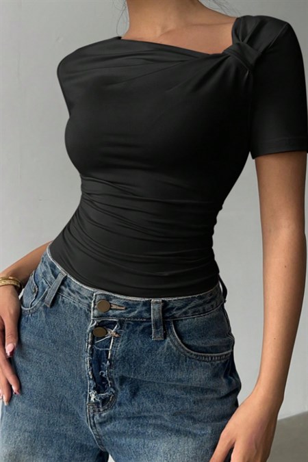 Kadın Çapraz Yaka Kısa Kollu Slim Fit Bluz