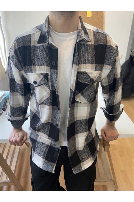 Kırık Beyaz Erkek Slim Fit Düğmeli Yaka Çift Cepli Düz Oduncu Gömlek