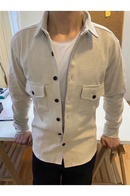 Kırık Beyaz Erkek Slim Fit Düğmeli Yaka Çift Cepli Düz Oduncu Gömlek