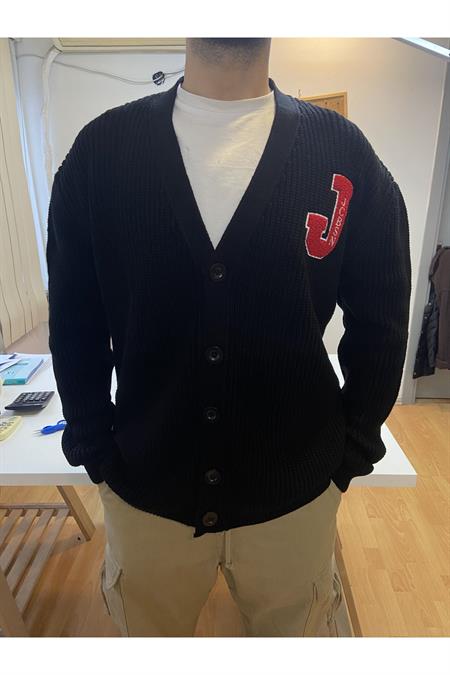 Gri Erkek Regular/Normal Kesim V Yaka Düğmeli Nakışlı Hırka