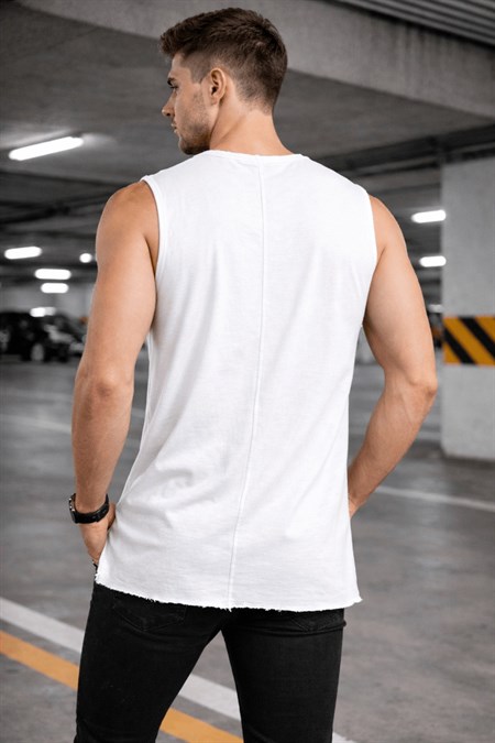 Erkek Kolsuz Regular Fit Basic Atlet Yan Yırtmaçlı Pis Yaka Tişört