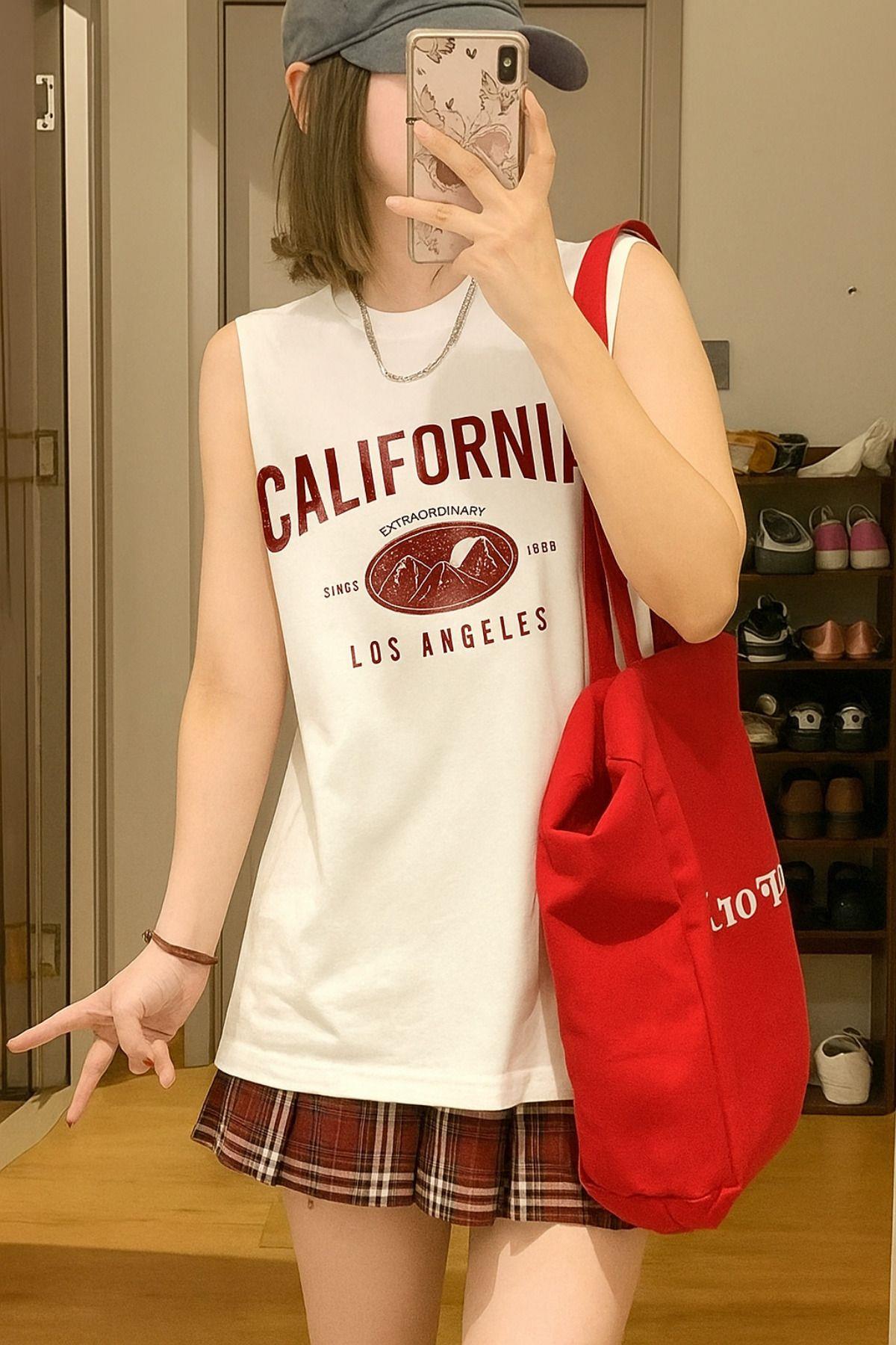 TARZ COOLT-ShirtKDNCLF025California Baskılı Siyah Kolsuz Atlet Kadın Sıfır Kol Oversize T-SHİRT