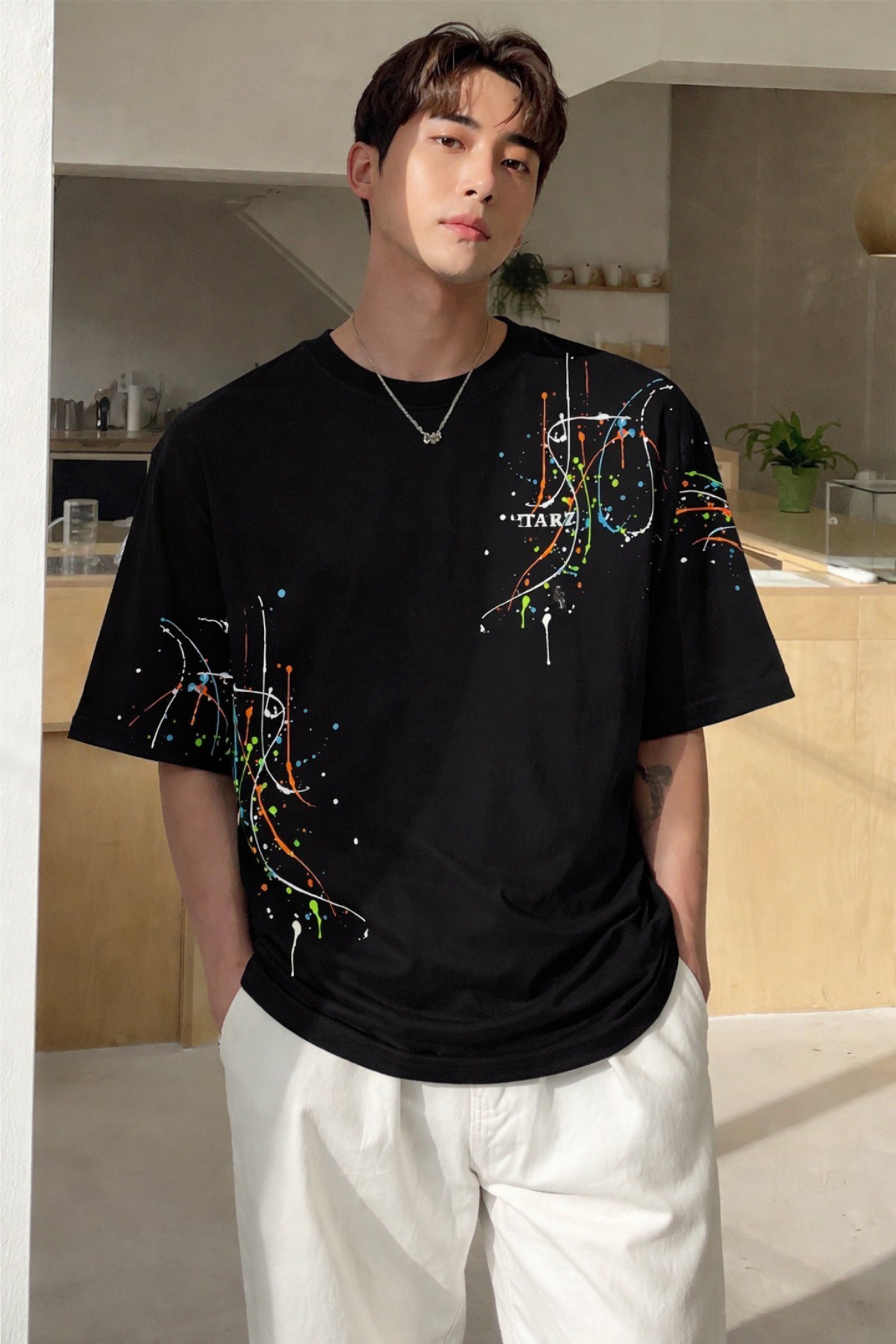 Tarz CoolT-shirtTSH-OVR-ART01-SY-LErkek Oversize Baskılı Tişört – Renkli Boya Desenli Modern Streetwear