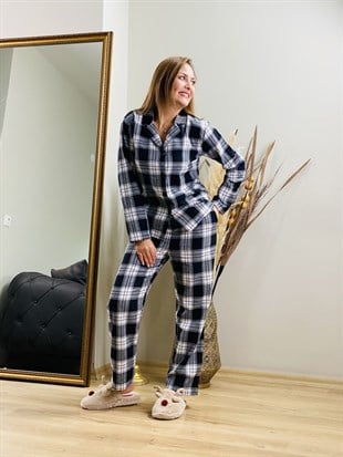 Siyah Beyaz Ekoseli Pijama Takımı