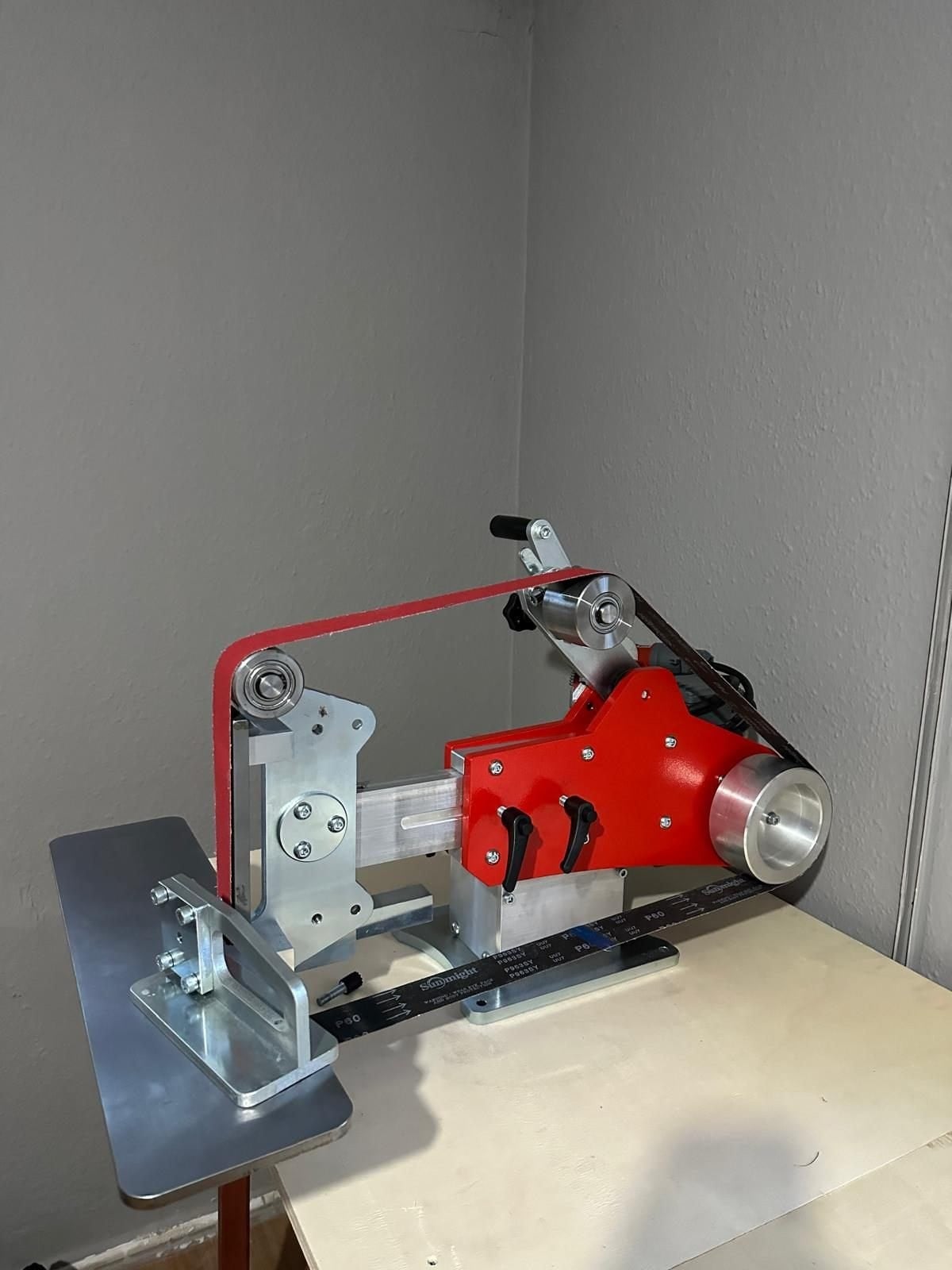 Bant Zımpara Makinesi 50 × 2000 mm 2,2 kW