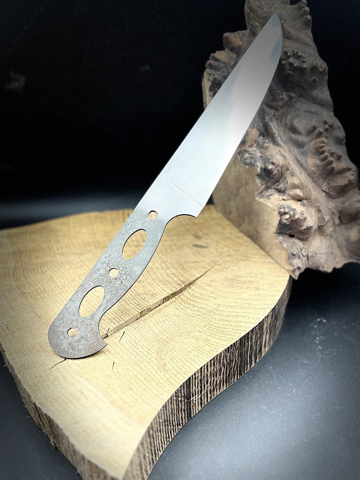 N690 Kurban - Mutfak ( Kafa- Orta Boy) Bıçağı Profili