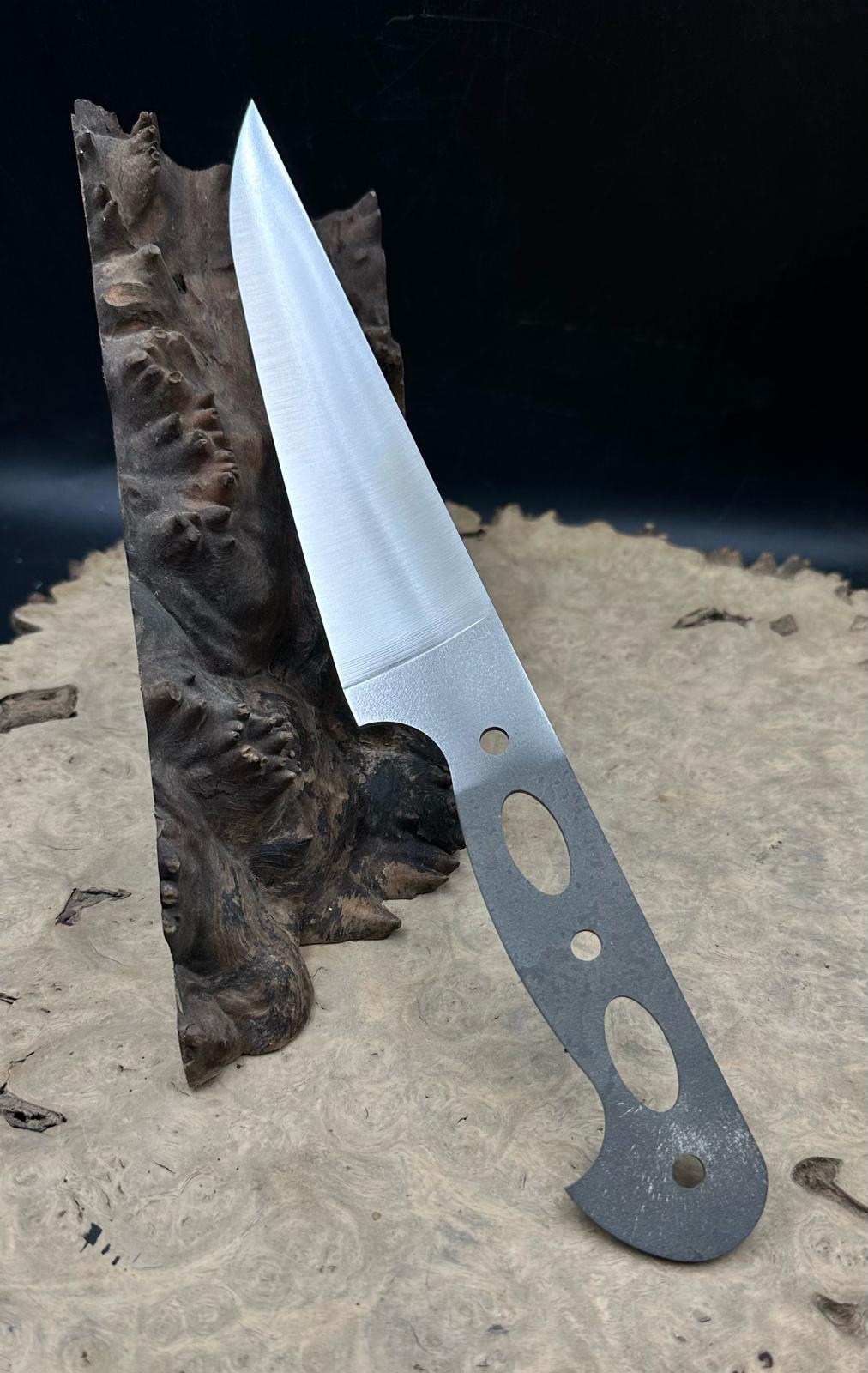 N690 Kurban ( Kemik Sıyırma ) Bıçağı Profili