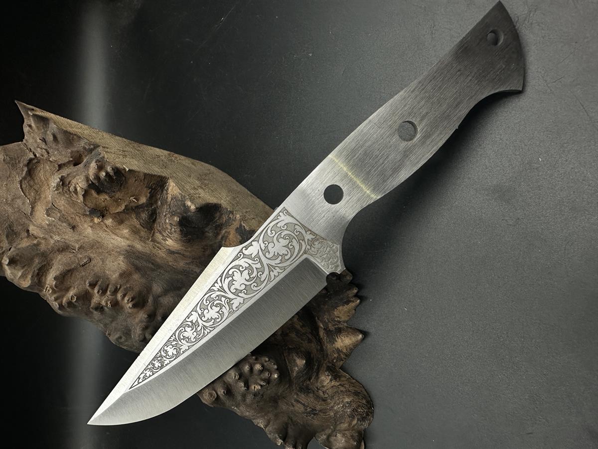 İşlemeli Av-Kamp Bıçağı Profili - 01