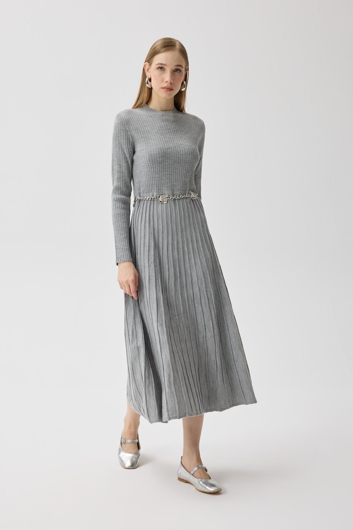 Pileli Triko Elbise Gri