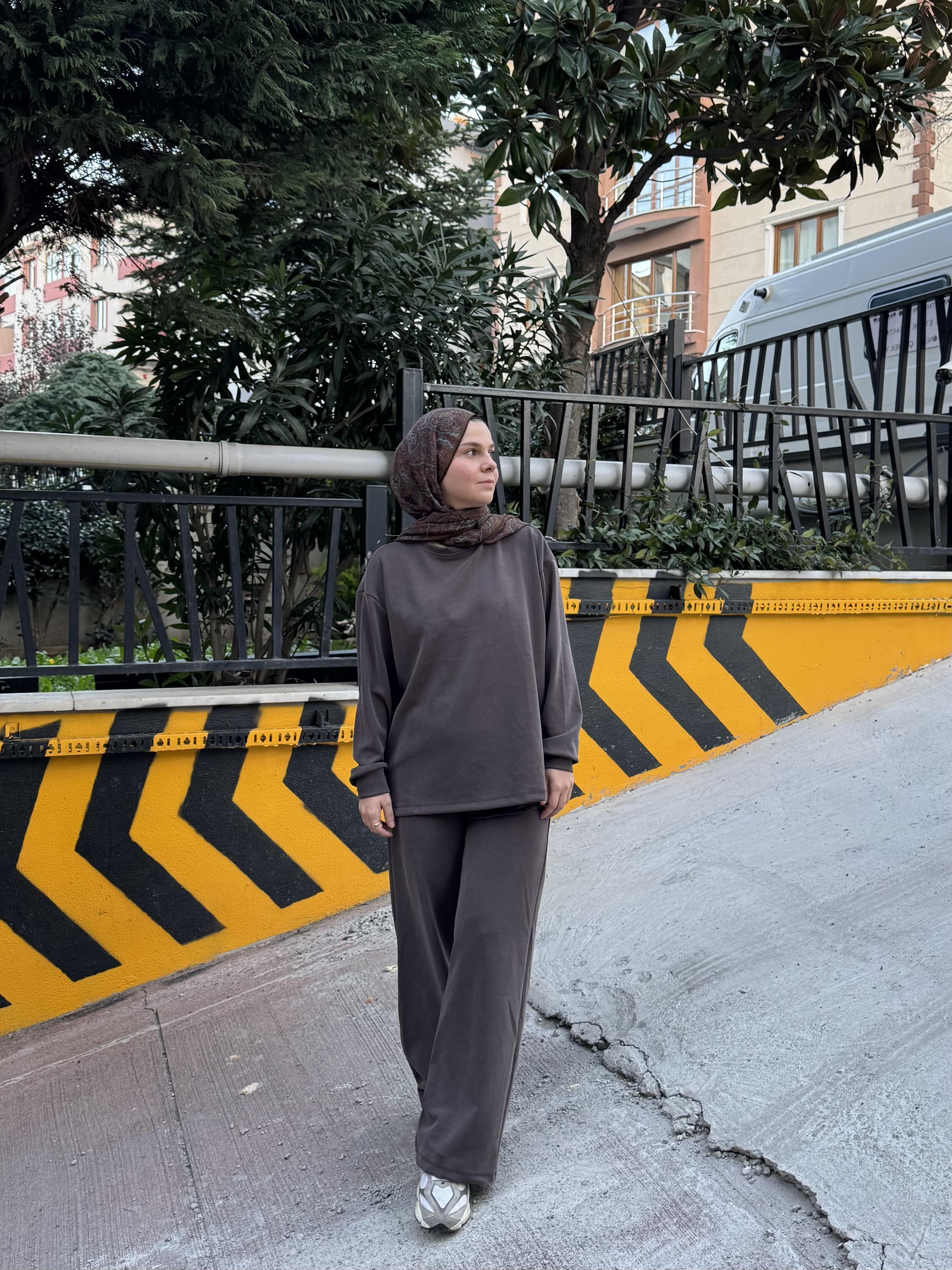 Düz Modal Takım Kahve