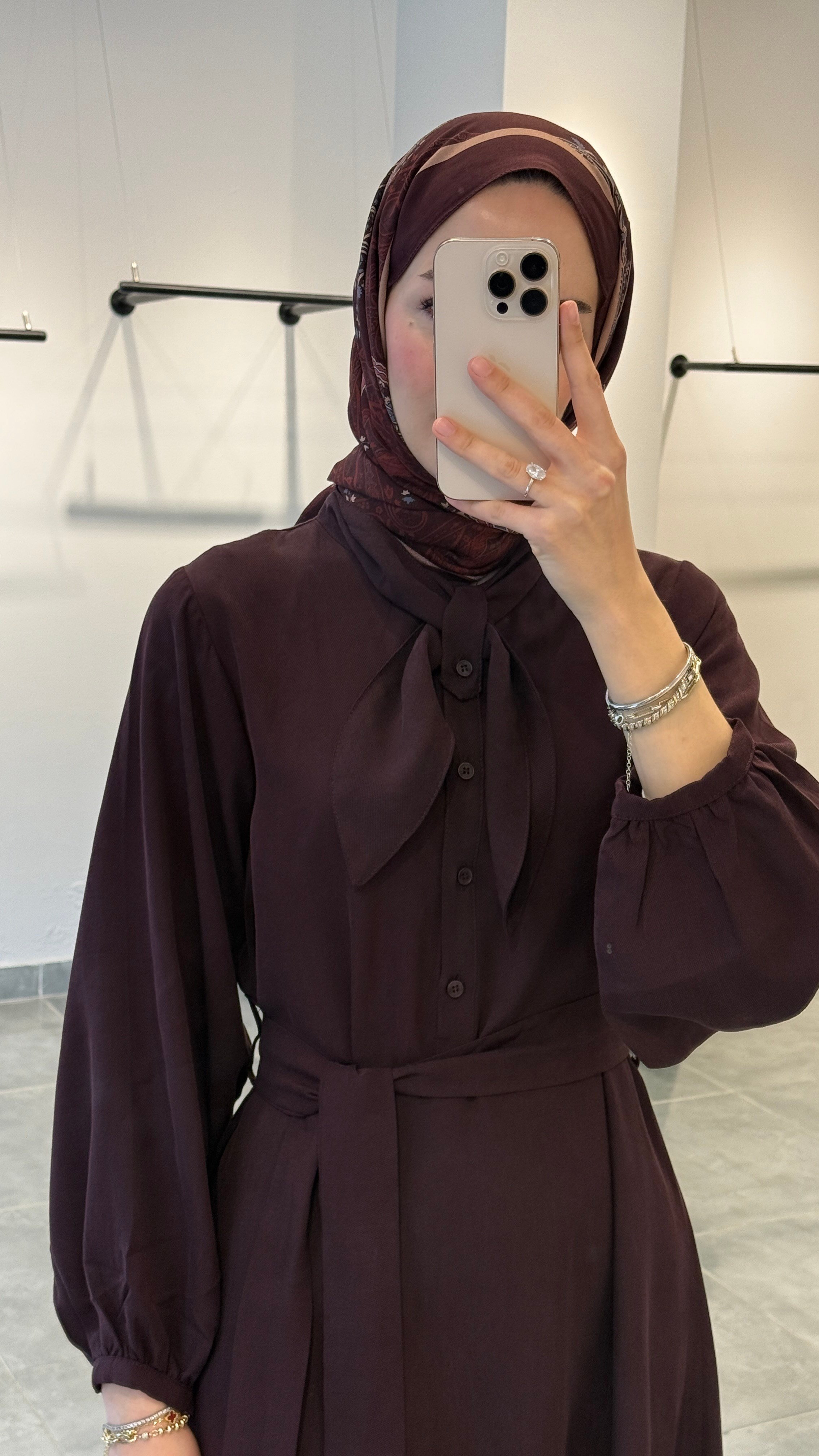 TENSEL ELBİSE MÜRDÜM