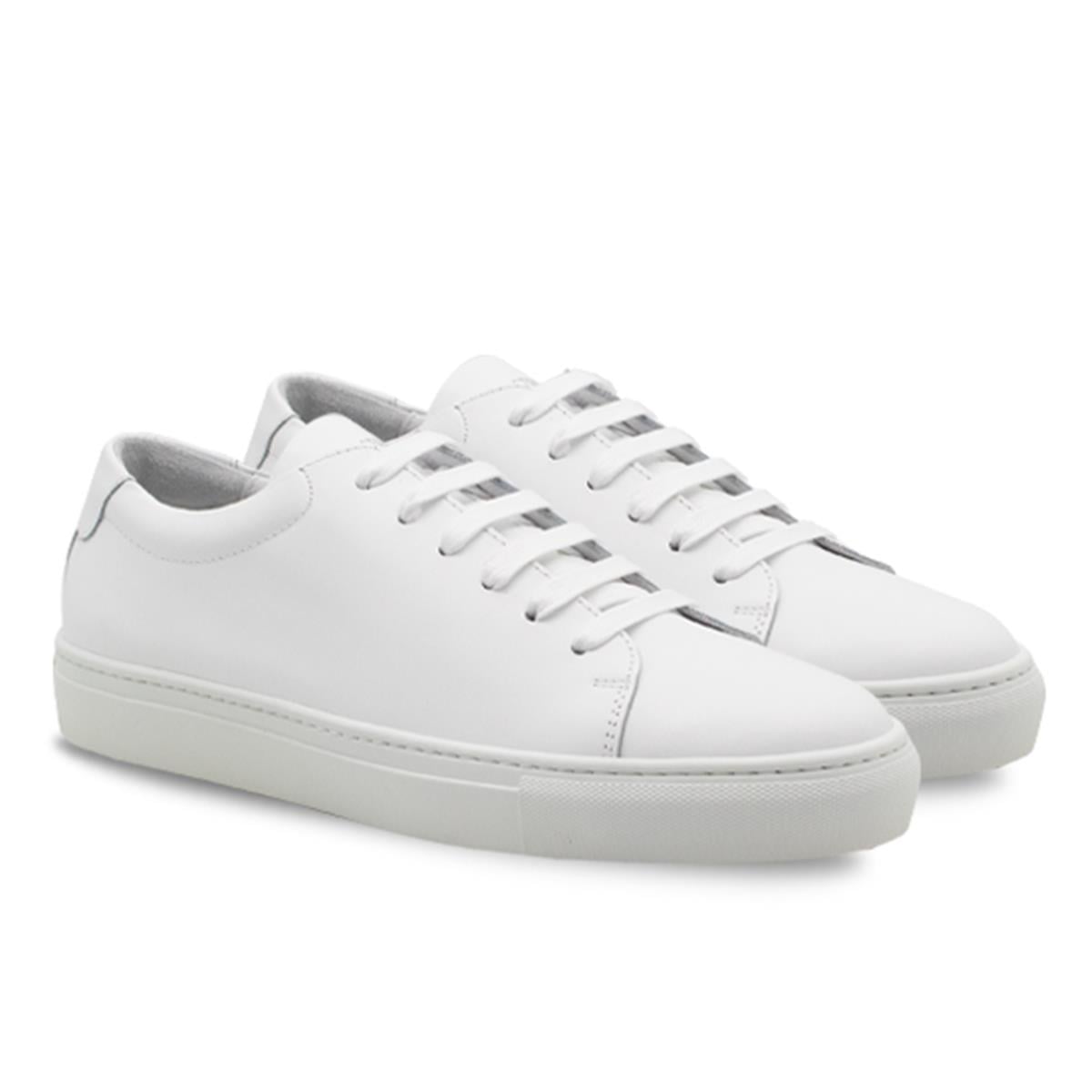 NATIONALSTANDARD BEYAZ (White)