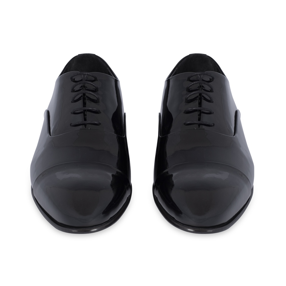 VARIO SIYAH RUGAN (Black Patent Leather)