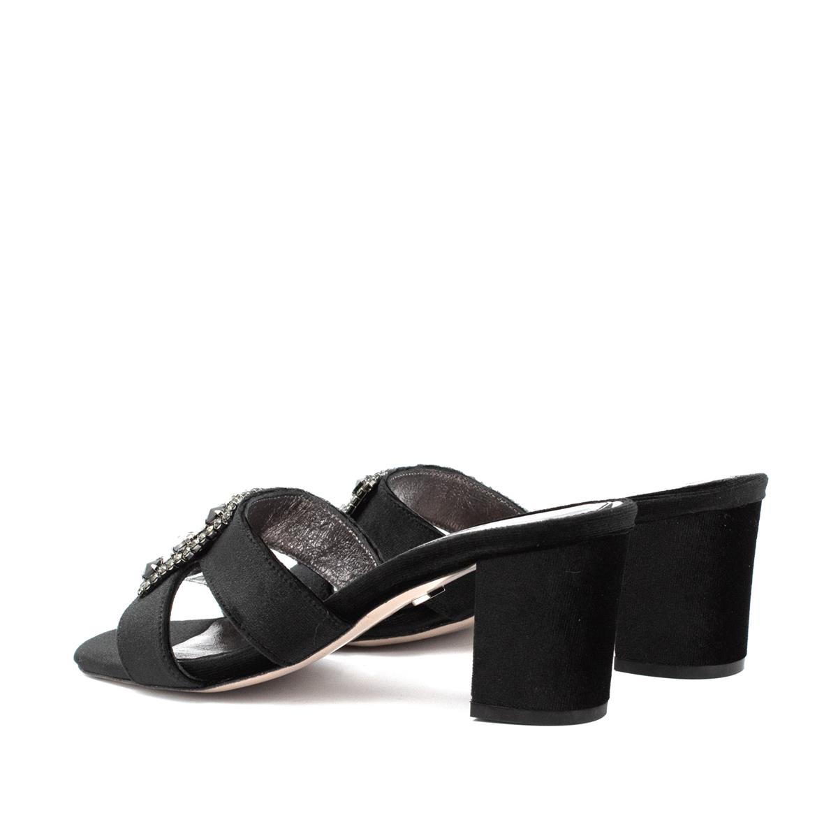 VARIO SIYAH KADIFE (Black Velvet)