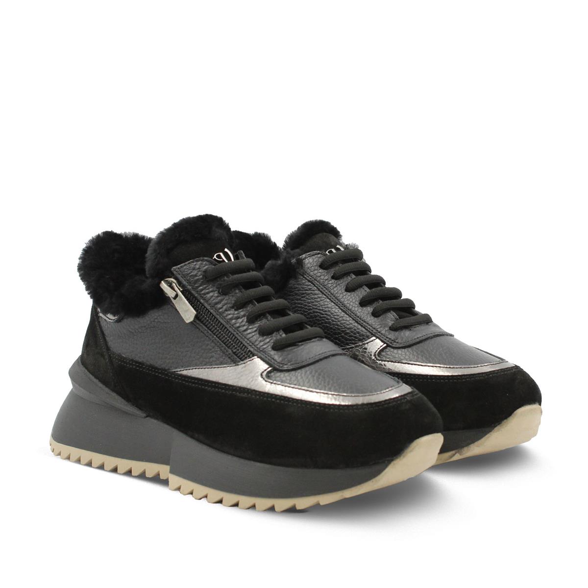 VARIO SIYAH DERI/SIYAH SUET (Black Leather - Black Suede)
