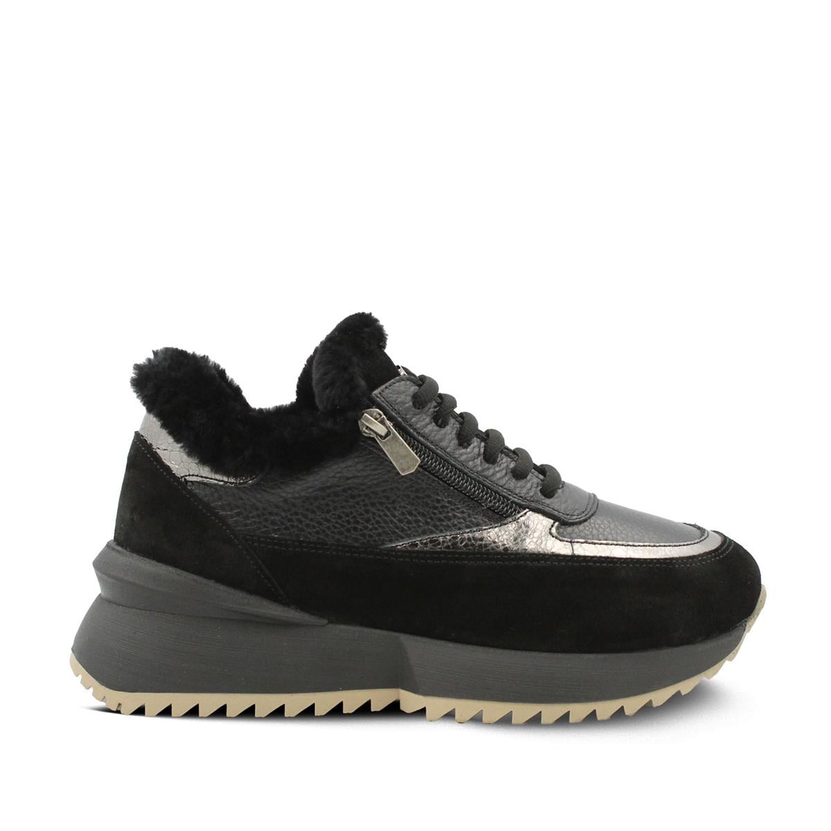 VARIO SIYAH DERI/SIYAH SUET (Black Leather - Black Suede)