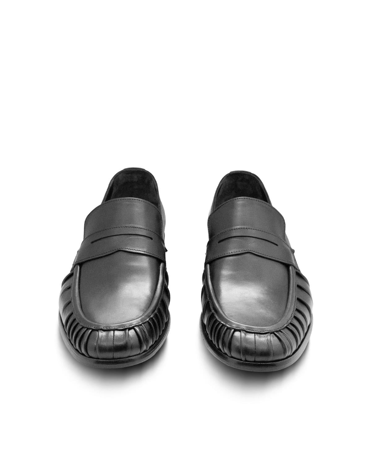VARIO Hakiki Deri Büzgülü Erkek Klasik Ayakkabı 053 SIYAH (Black)