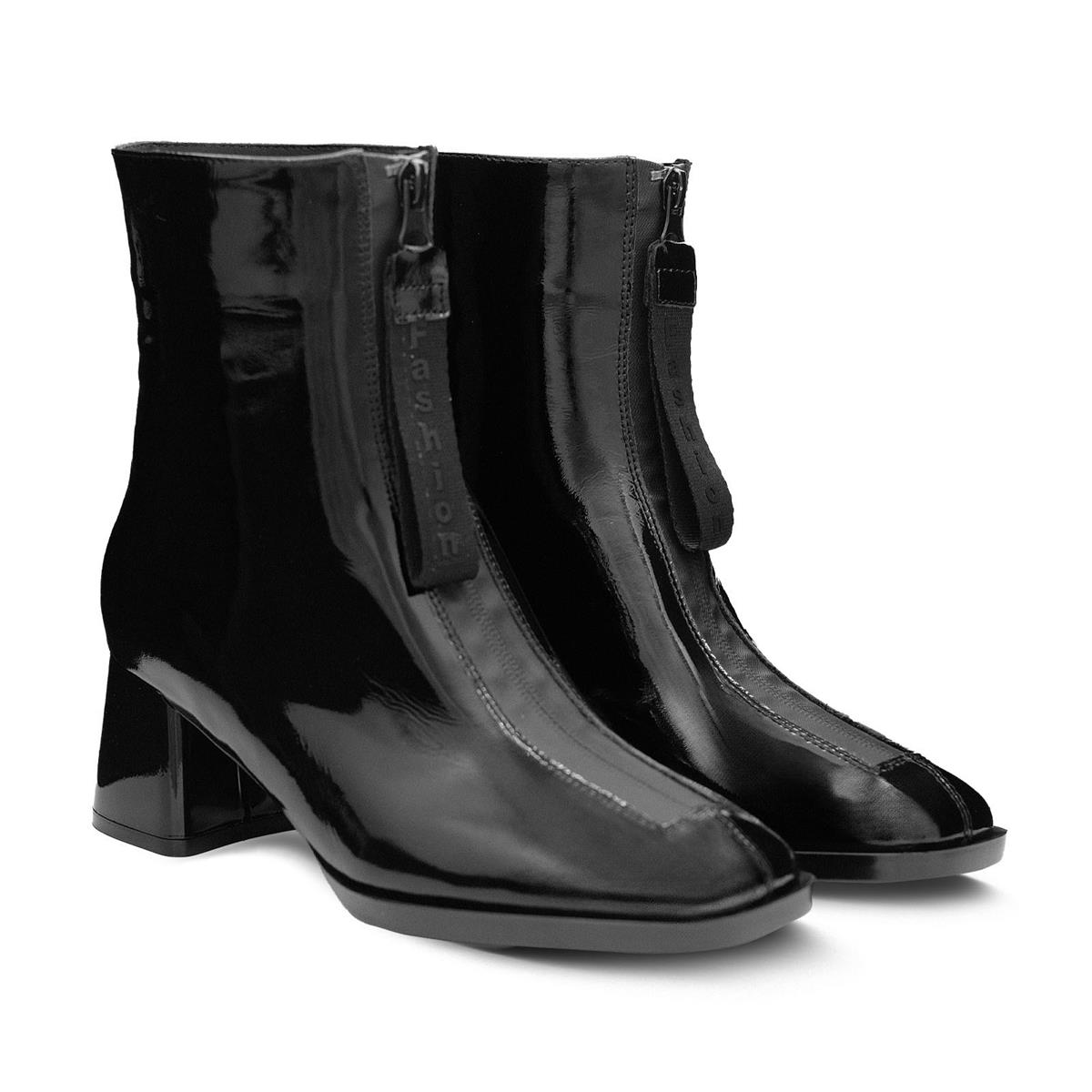VARIO 366 SIYAH RUGAN (Black Patent Leather)