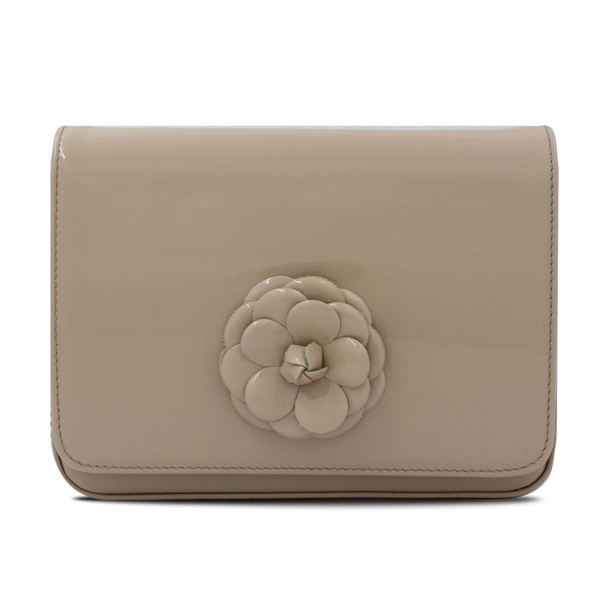 VARIO BEJ RUGAN (Beige Patent Leather)