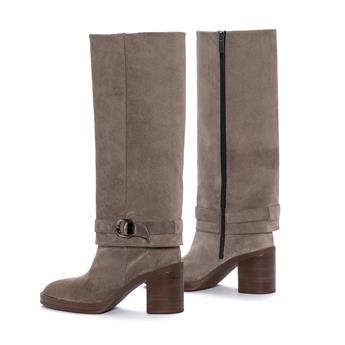 MABEL Hakiki Süet Deri Fermuarlı Tokalı Diz Altı Kalın Topuk Çizme R85 VIZON SUET(Mink Suede)