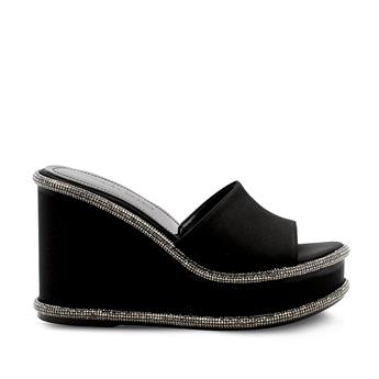 VARIO SATEN SIYAH KRİSTAL (Black Satin Crystal)