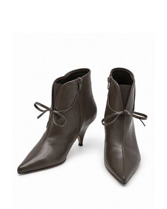 VARIO Hakiki Deri Sivri Burun Fermuarlı Kadın Bot 165 KAHVE (BROWN)