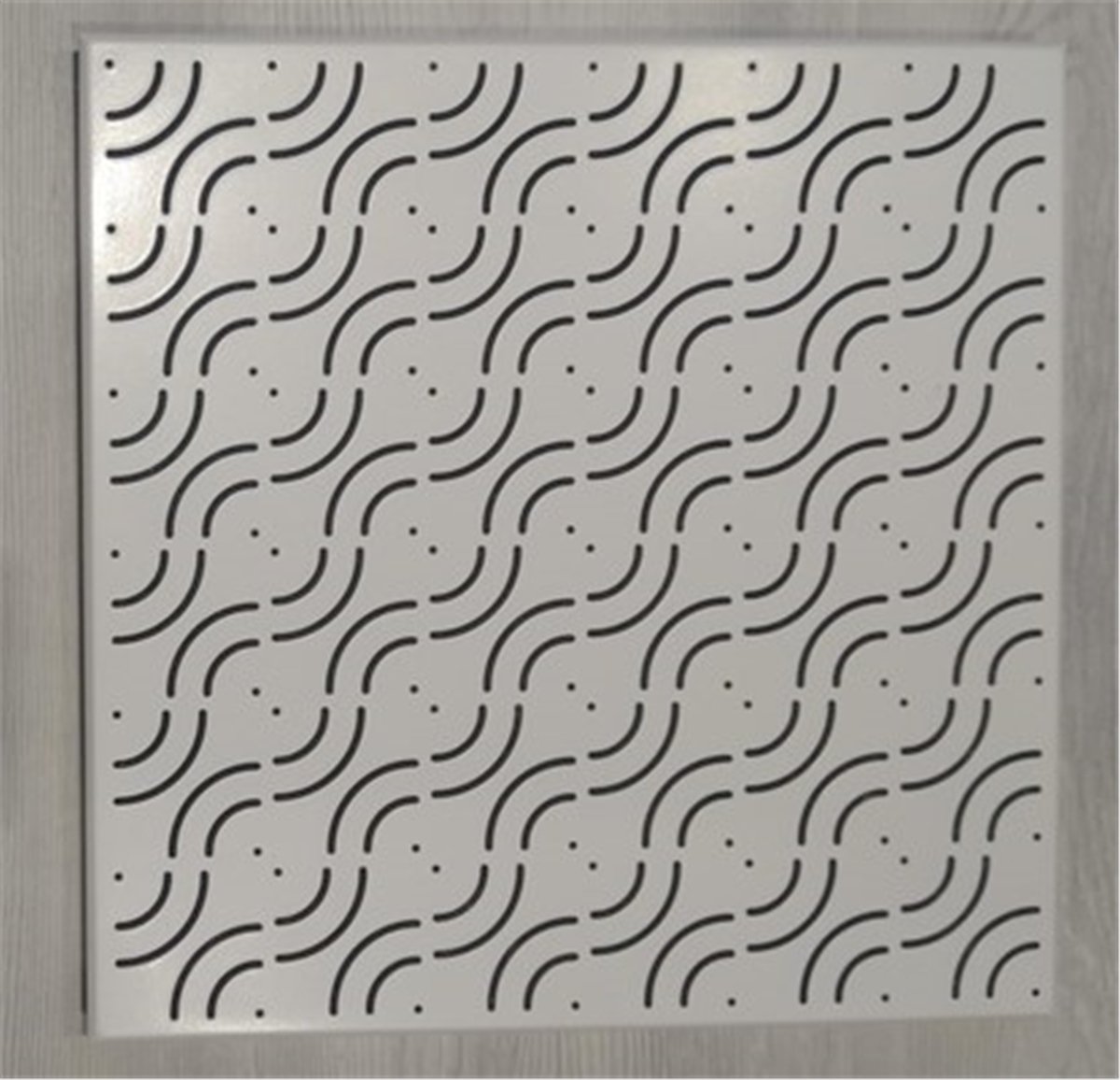 30*30 Clıpin Al.Desenli Menfez