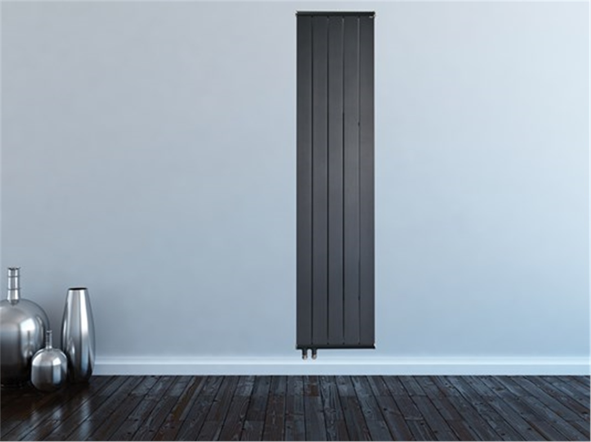 Risa Radyatör 175Cmx32Cm(04Dilim)Linda Siyah Tektü