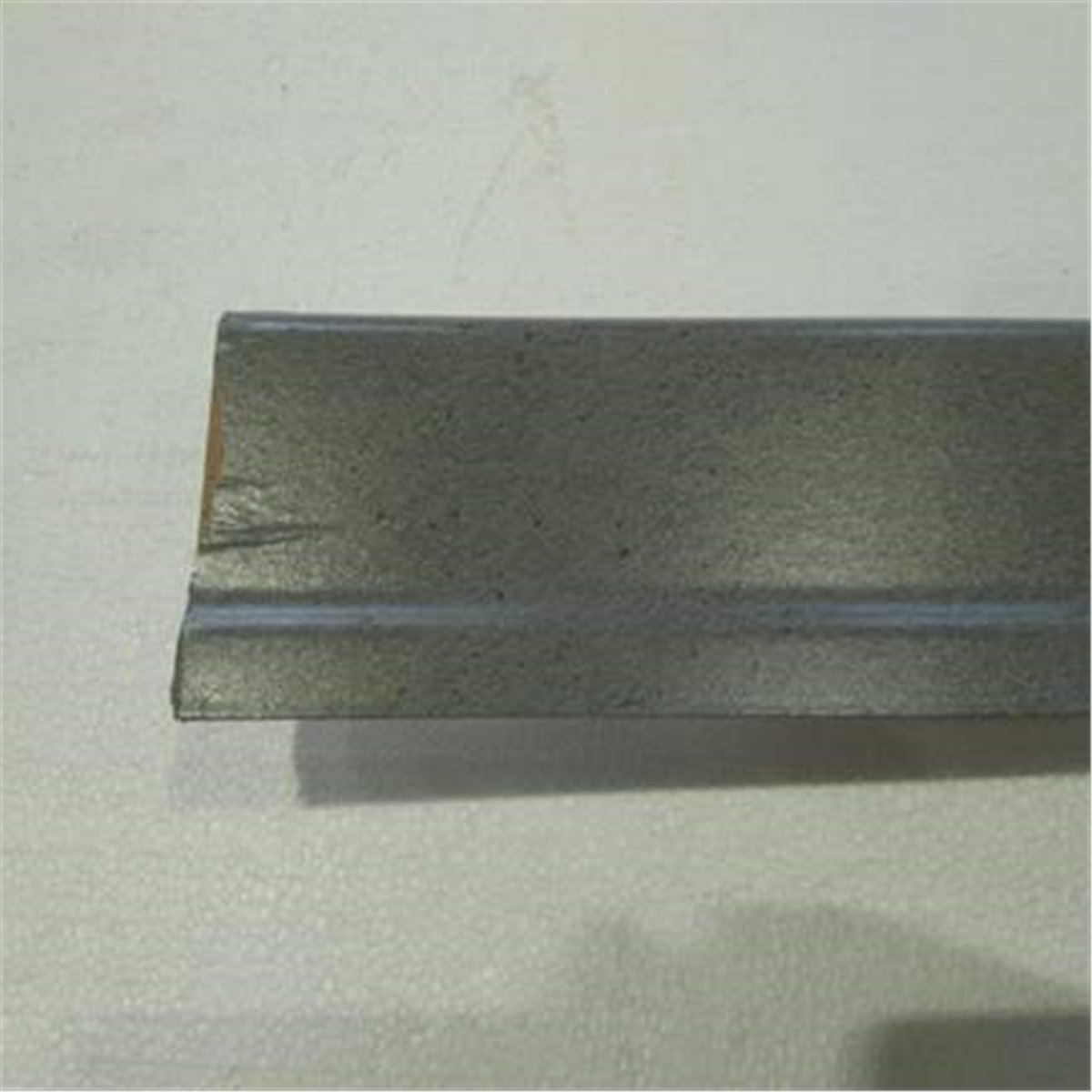 Parke Süpürgelik Oscuro 8Cm (2,8Mt)