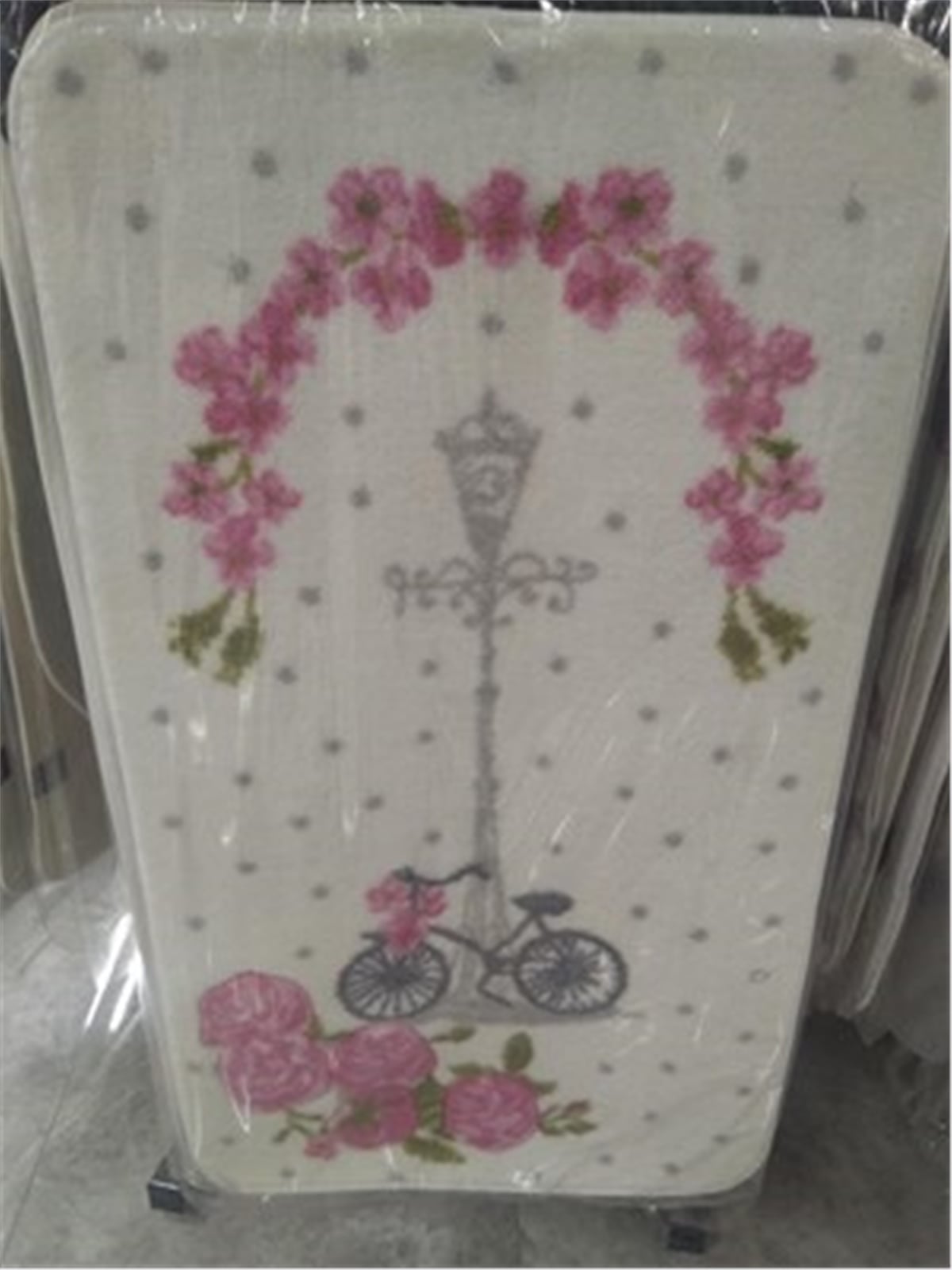 Vintege Bike 57X100 Oymalı Banyo Halısı
