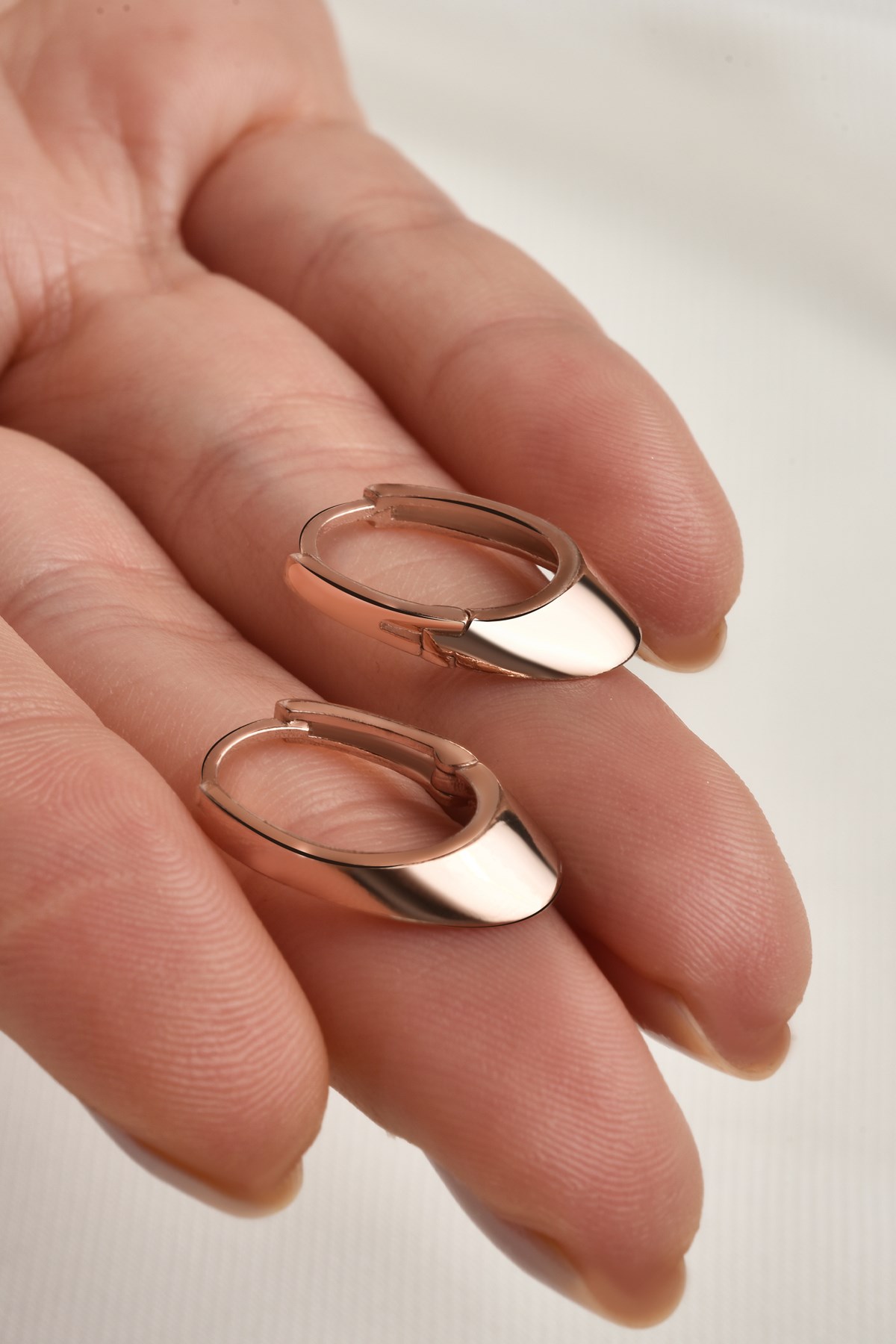 Gümüş 925 Ayar   Modern Oval Küpe