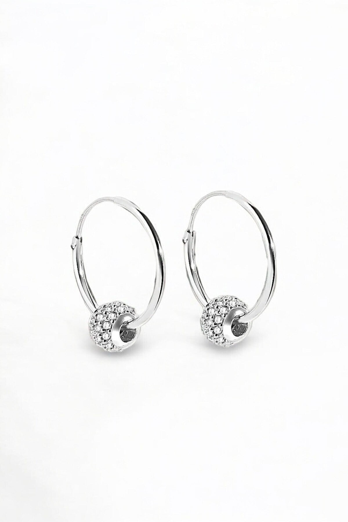Gümüş 925 Ayar 14 Mm Zirkon Taşlı Toplu Halka Küpe
