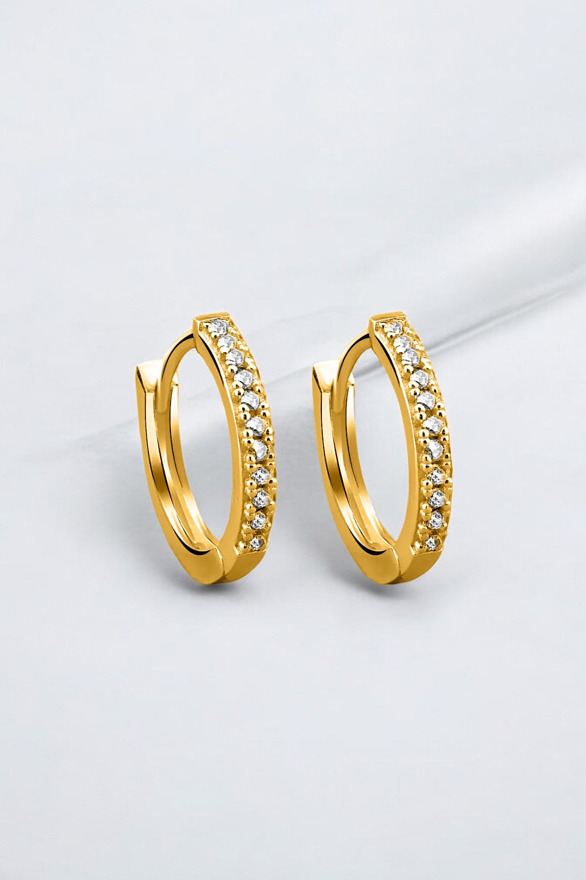 Gümüş 925 Ayar 16 Mm Sıralı Zirkon Taşlı Küpe
