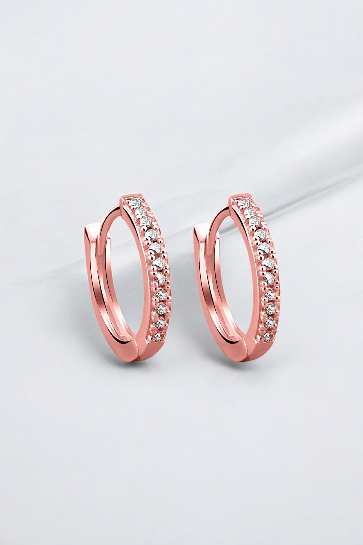Gümüş 925 Ayar 16 Mm Sıralı Zirkon Taşlı Küpe